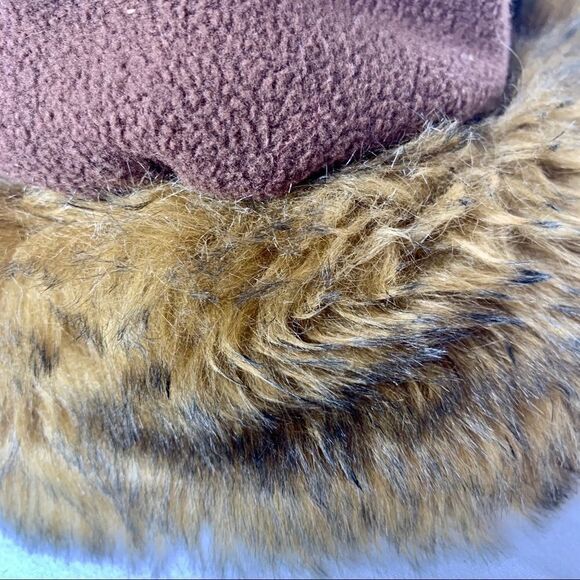Mink faux fur hat with brown fleece lining - Picture 5 of 8